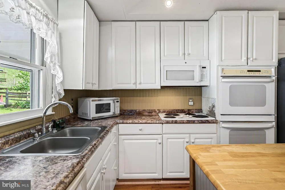 801 MOYERS LANE Mathias, WV 26812