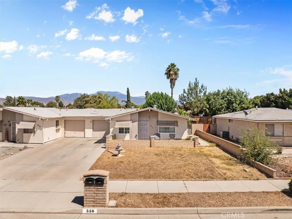 556 San Marino Hemet, CA 92545