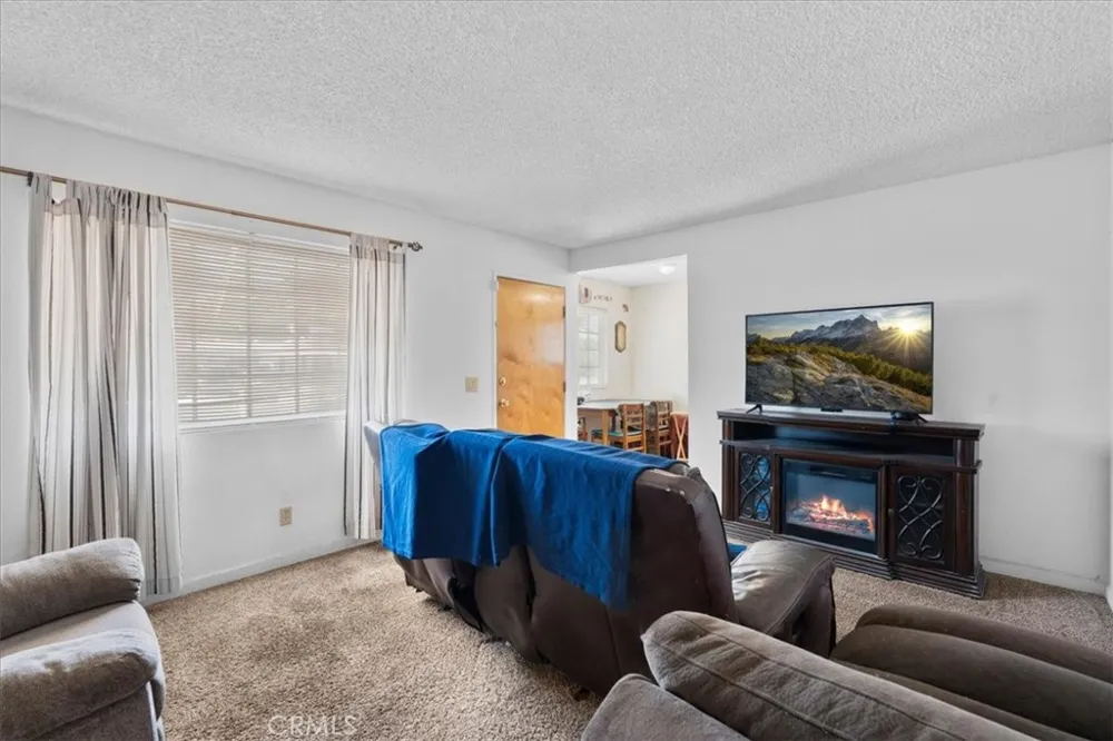 556 San Marino Hemet, CA 92545