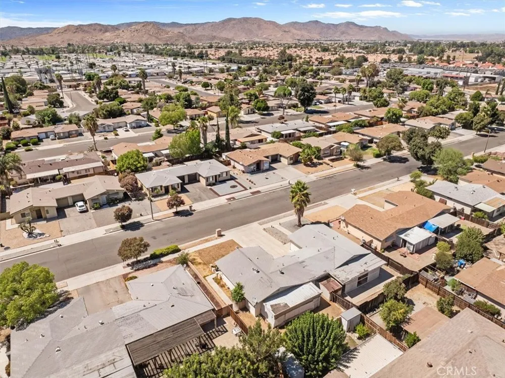 556 San Marino Hemet, CA 92545