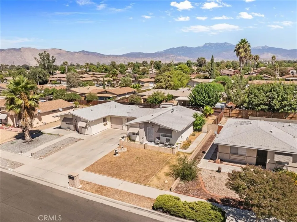 556 San Marino Hemet, CA 92545