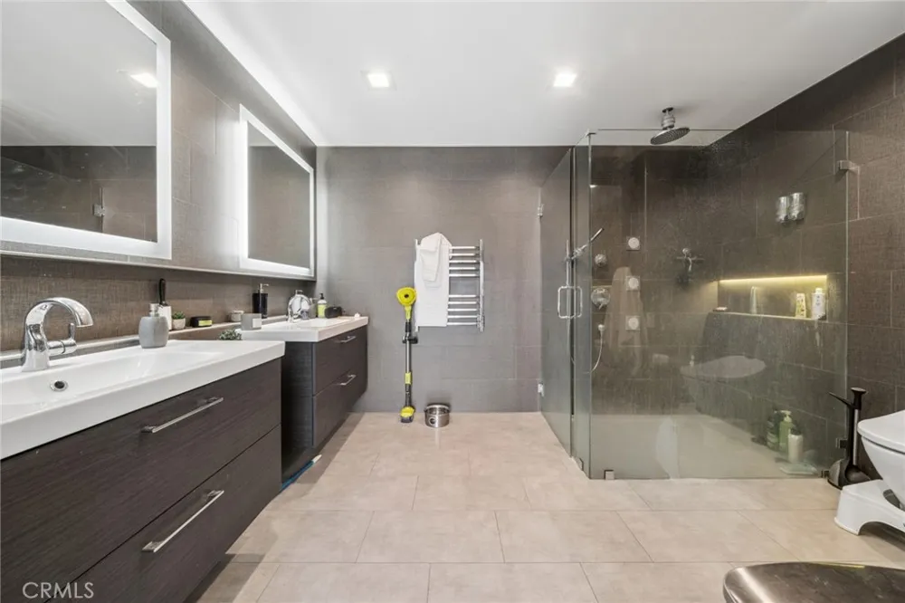 3546 Windspun Huntington Beach, CA 92649