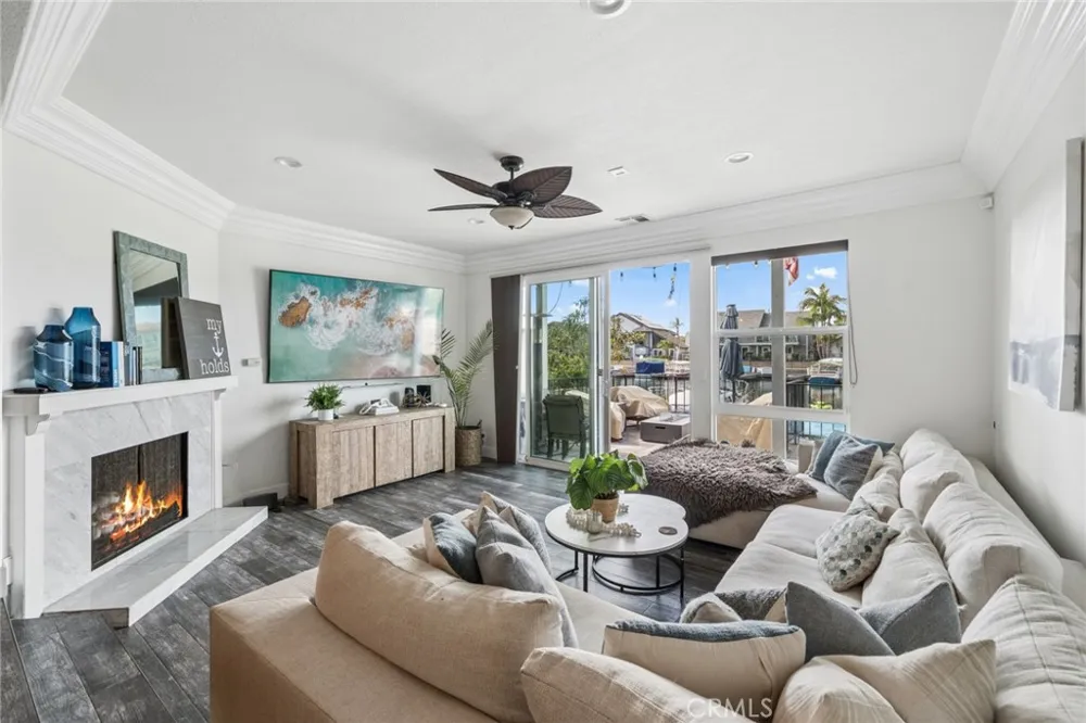 3546 Windspun Huntington Beach, CA 92649