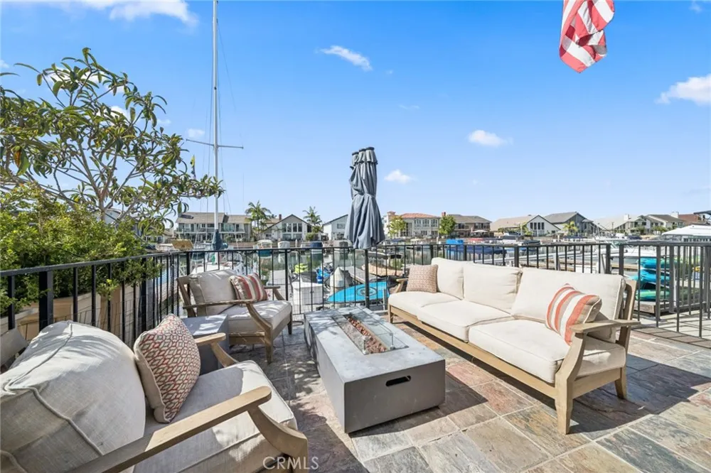 3546 Windspun Huntington Beach, CA 92649