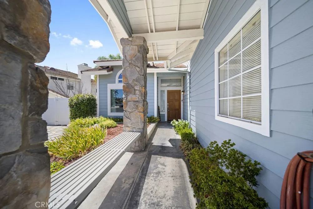 39521 Via Temprano Murrieta, CA 92563