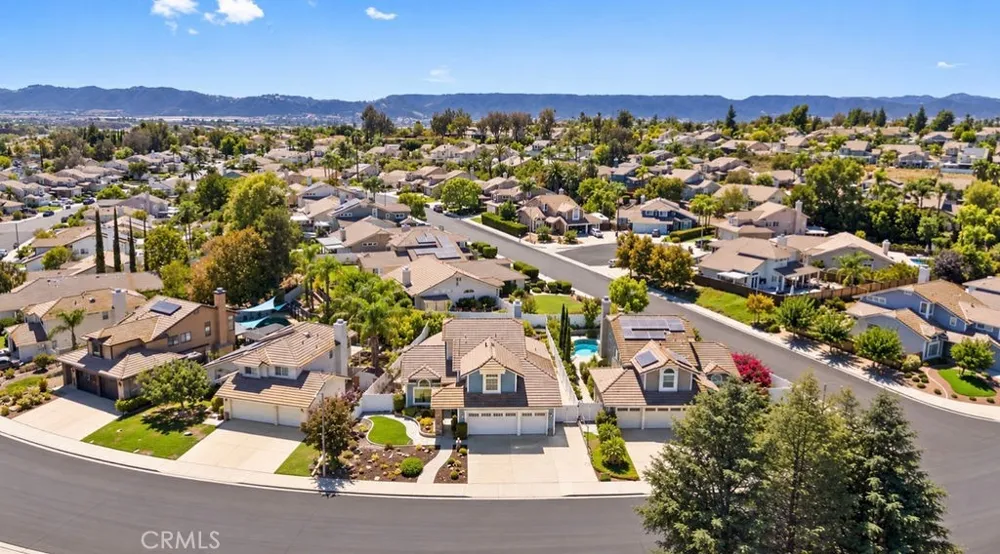 39521 Via Temprano Murrieta, CA 92563