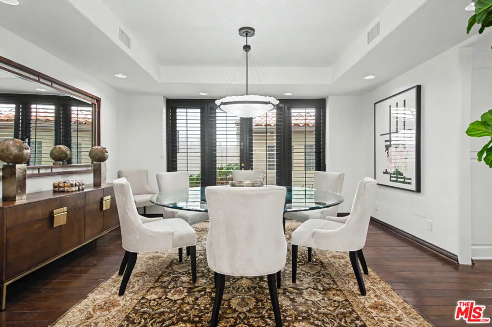 12639 Promontory Road Los Angeles, CA 90049