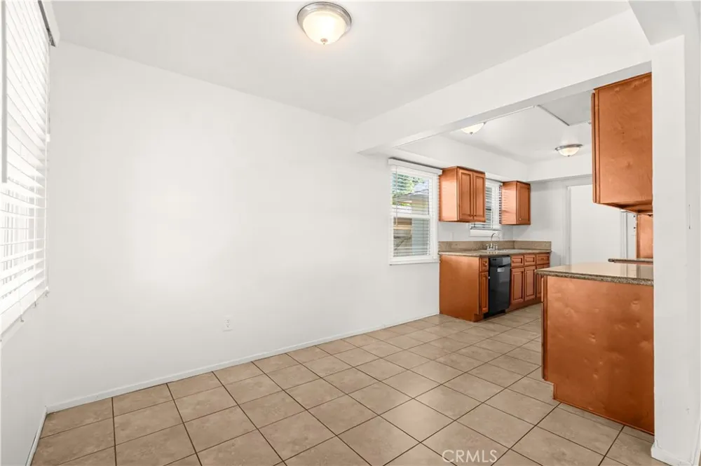 7557 Toyon Avenue Fontana, CA 92336