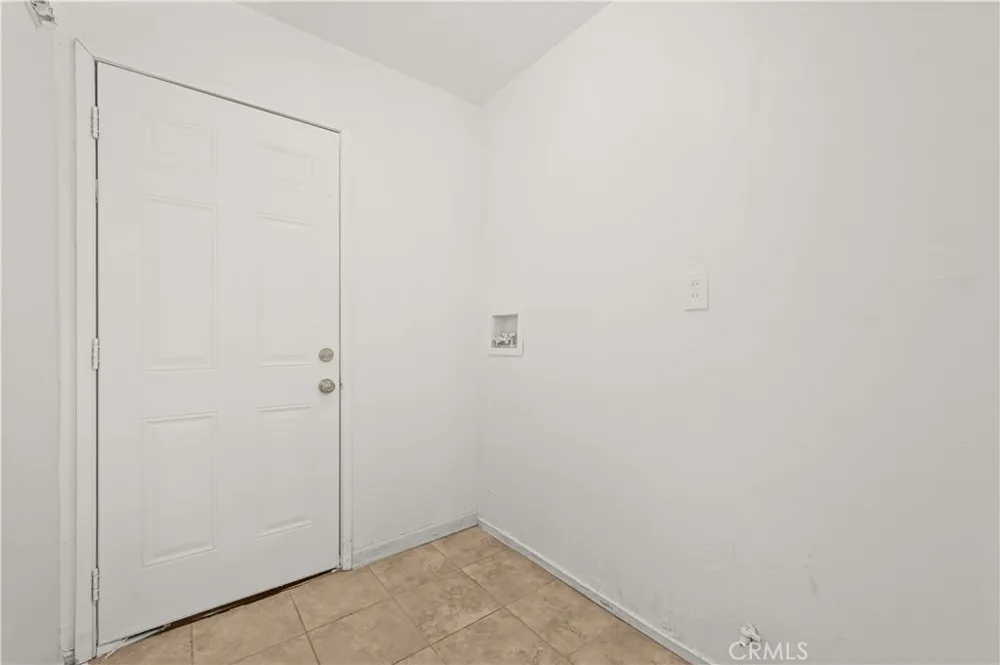 7557 Toyon Avenue Fontana, CA 92336