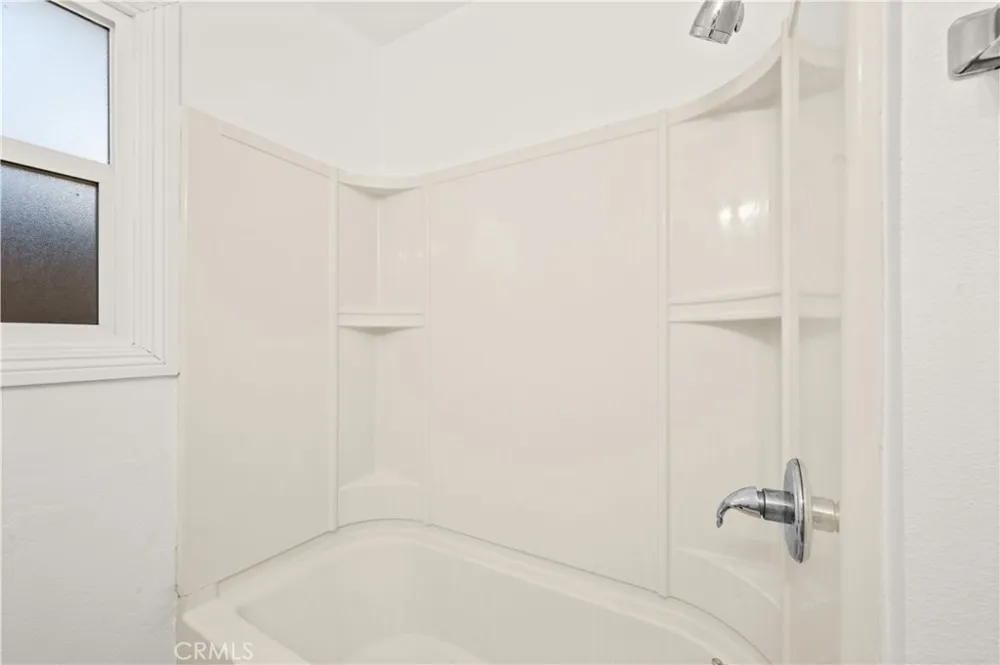 7557 Toyon Avenue Fontana, CA 92336