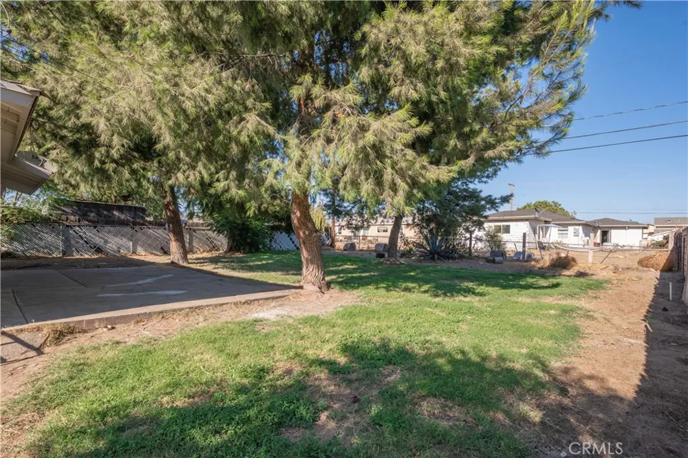 7557 Toyon Avenue Fontana, CA 92336