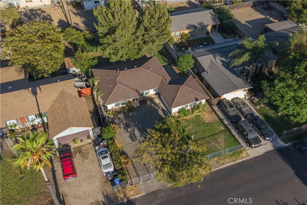 7557 Toyon Avenue Fontana, CA 92336