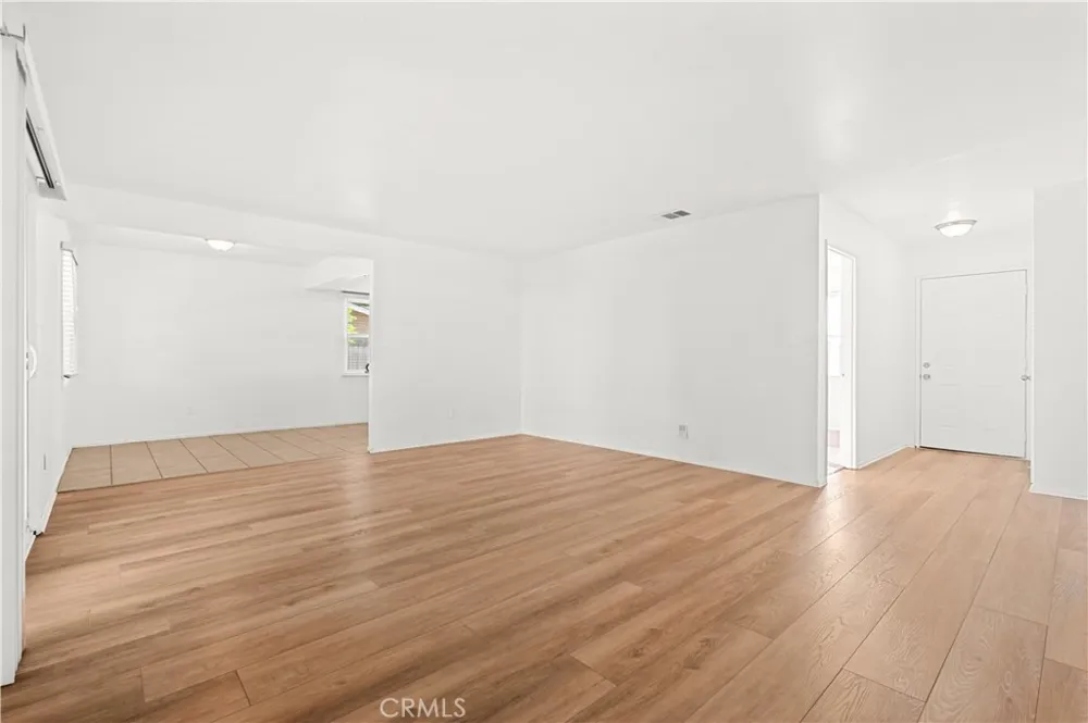 7557 Toyon Avenue Fontana, CA 92336