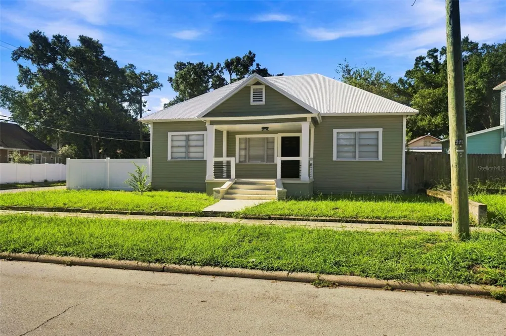 917 E 25TH AVENUE Tampa, FL 33605