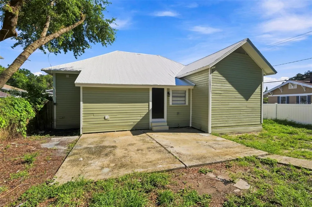 917 E 25TH AVENUE Tampa, FL 33605