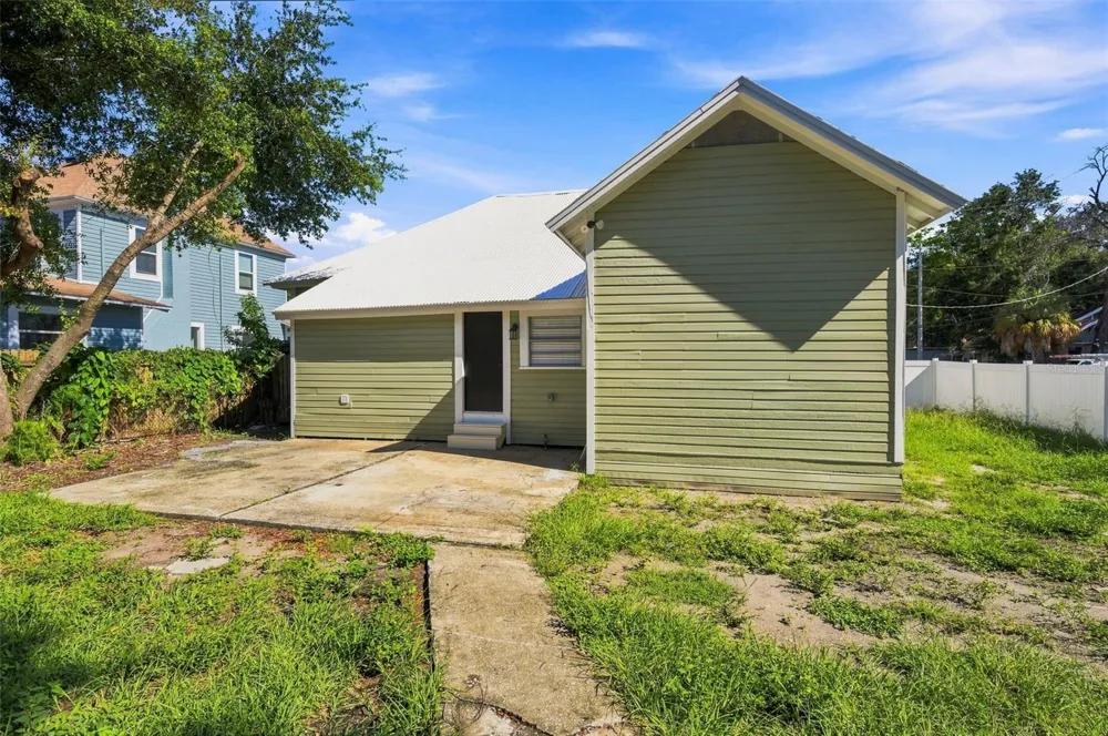 917 E 25TH AVENUE Tampa, FL 33605