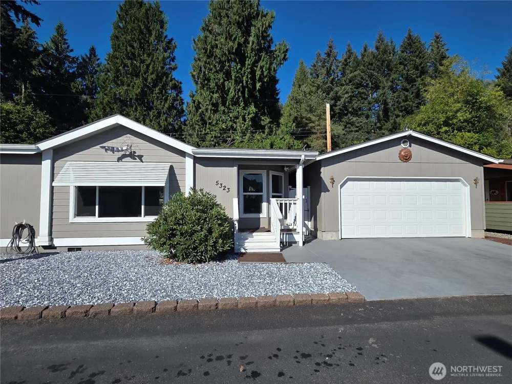 5323 W Eagle Lane SW Olympia, WA 98512