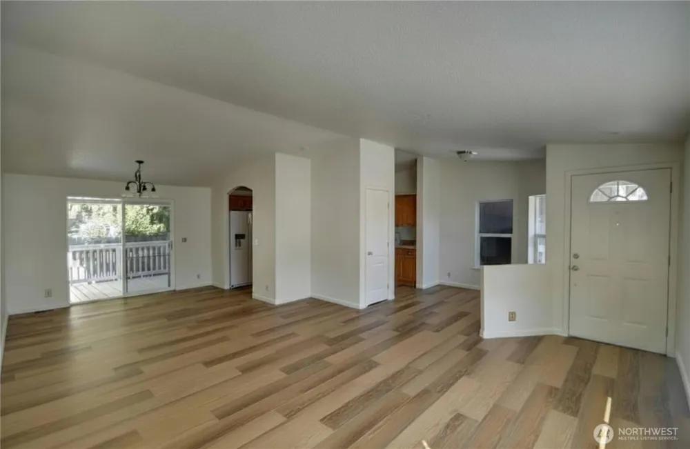 5323 W Eagle Lane SW Olympia, WA 98512