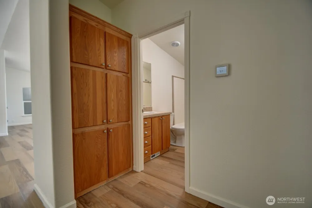 5323 W Eagle Lane SW Olympia, WA 98512