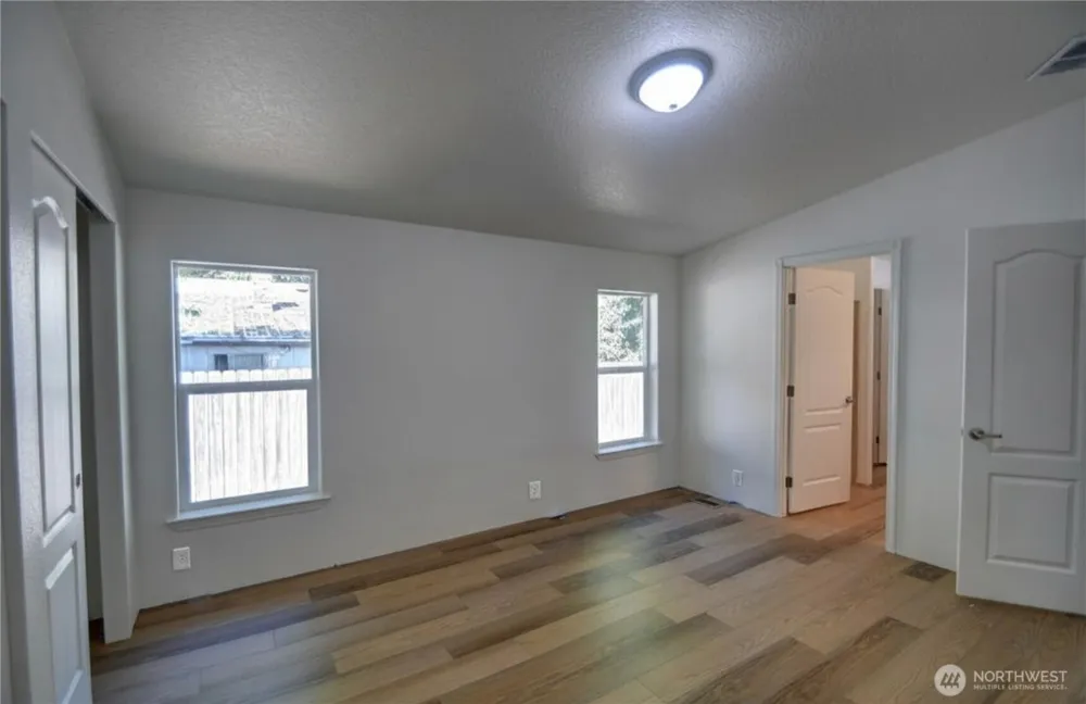 5323 W Eagle Lane SW Olympia, WA 98512