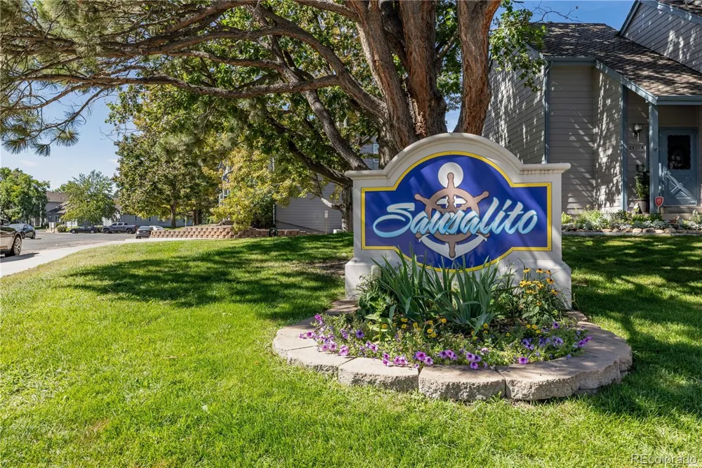 2522 S Worchester Court #E Aurora, CO 80014