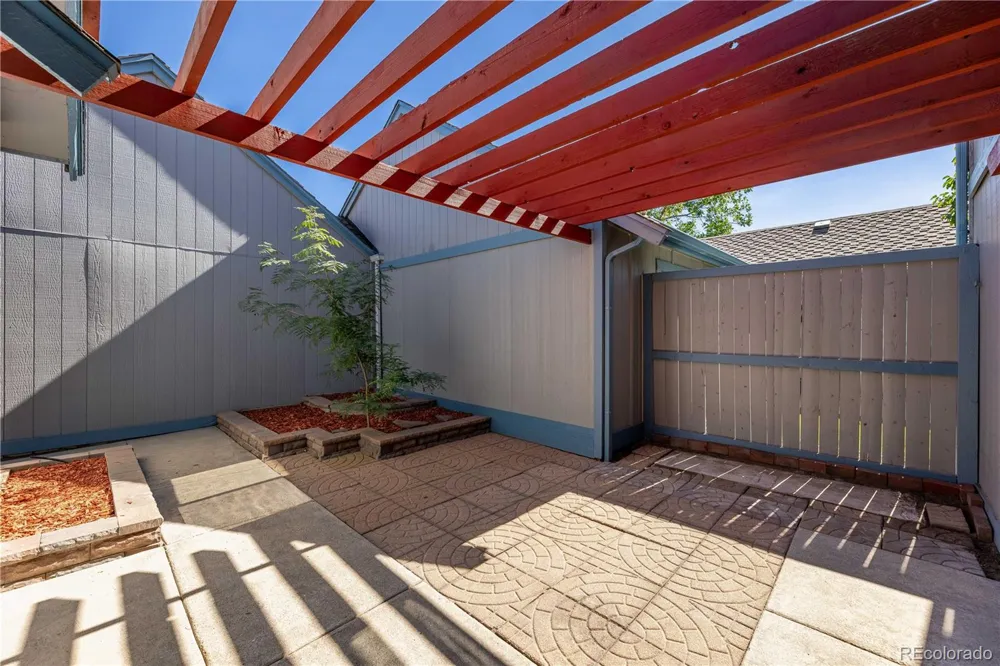 2522 S Worchester Court #E Aurora, CO 80014