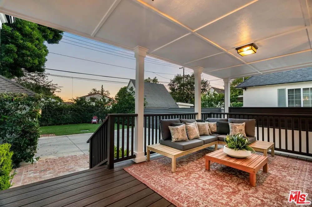 2344 Paloma Street Pasadena, CA 91104