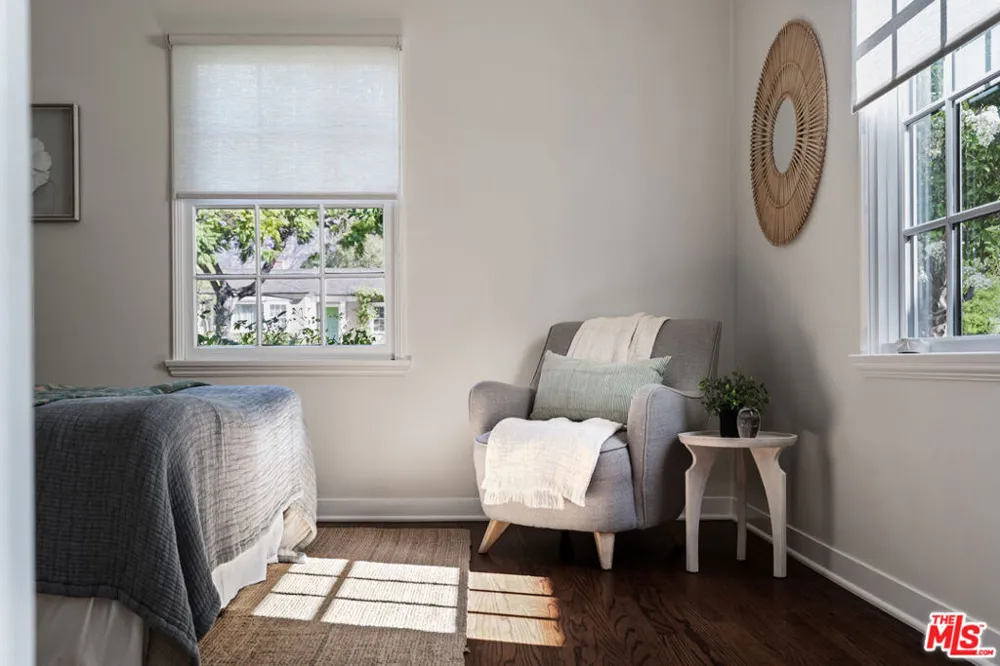 2344 Paloma Street Pasadena, CA 91104