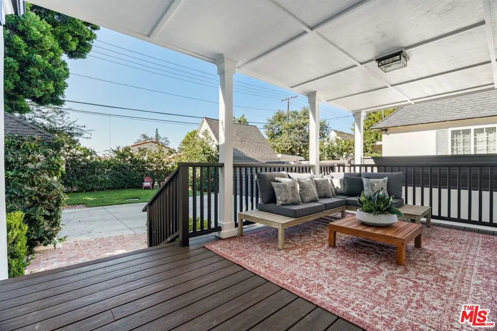 2344 Paloma Street Pasadena, CA 91104