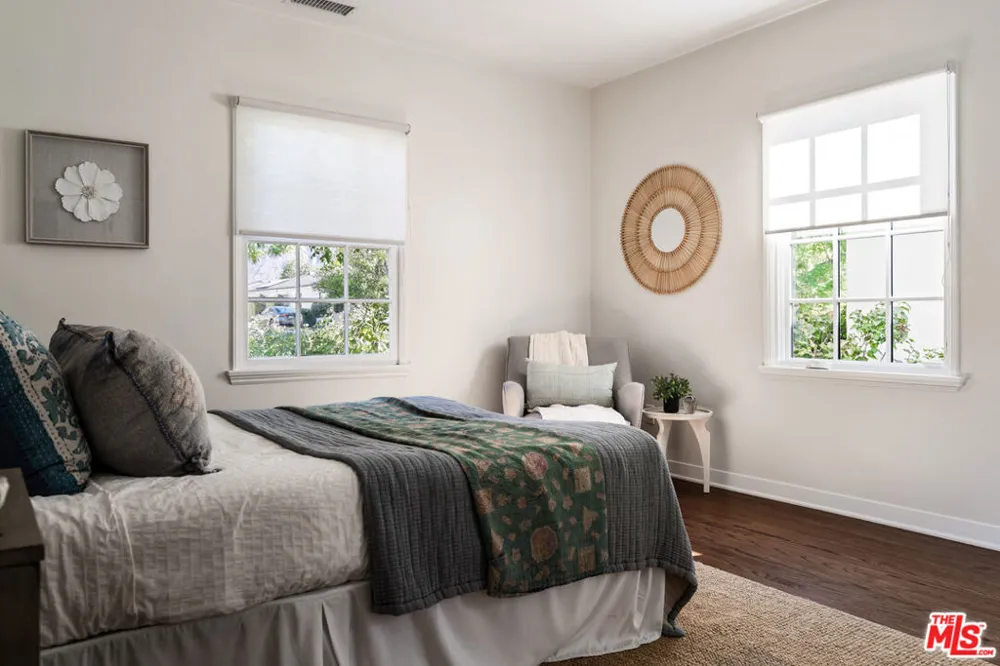 2344 Paloma Street Pasadena, CA 91104
