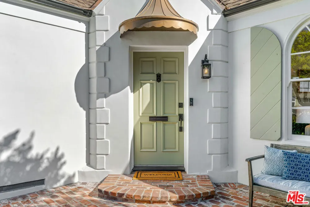 2344 Paloma Street Pasadena, CA 91104
