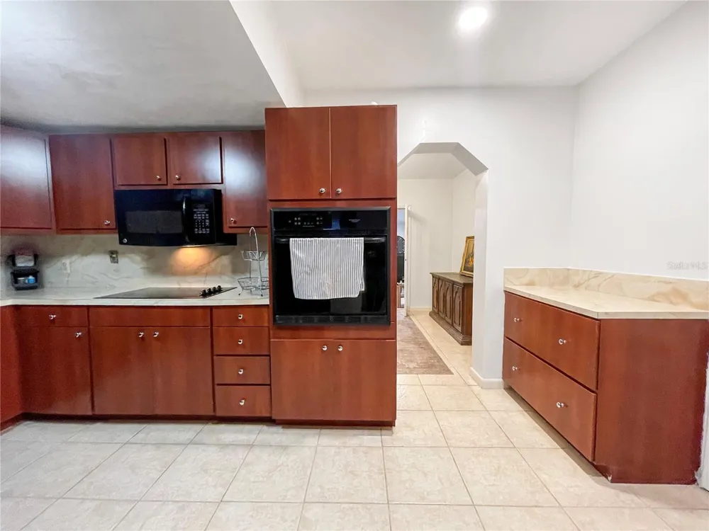 2310 NW 97TH STREET Miami, FL 33147