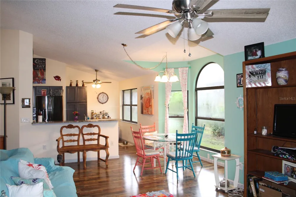 1671 HAMILTON COURT #2102 Dunedin, FL 34698