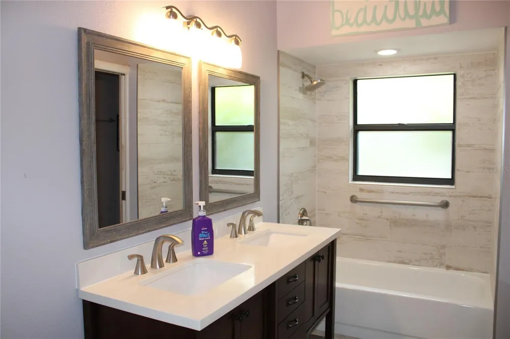 1671 HAMILTON COURT #2102 Dunedin, FL 34698