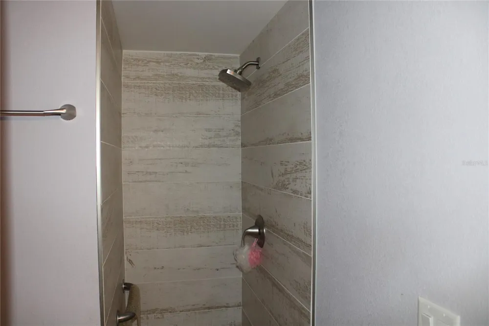 1671 HAMILTON COURT #2102 Dunedin, FL 34698