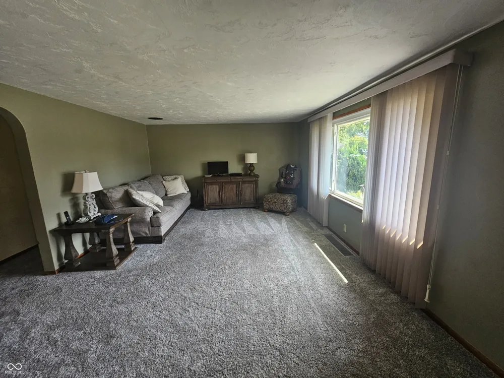 2320 E 10th Street Anderson, IN 46012