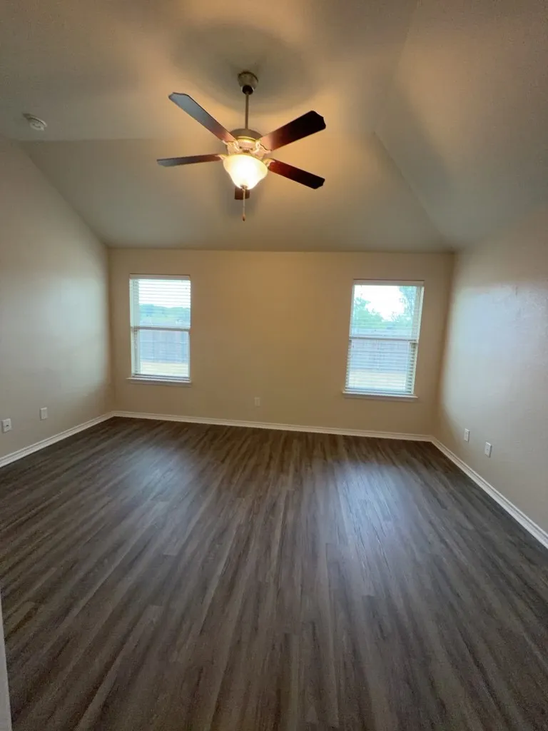 7306 Mistletoe Trail Granbury, TX 76048
