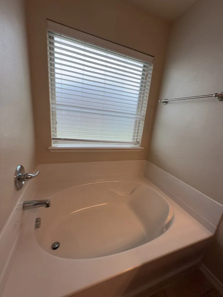 7306 Mistletoe Trail Granbury, TX 76048