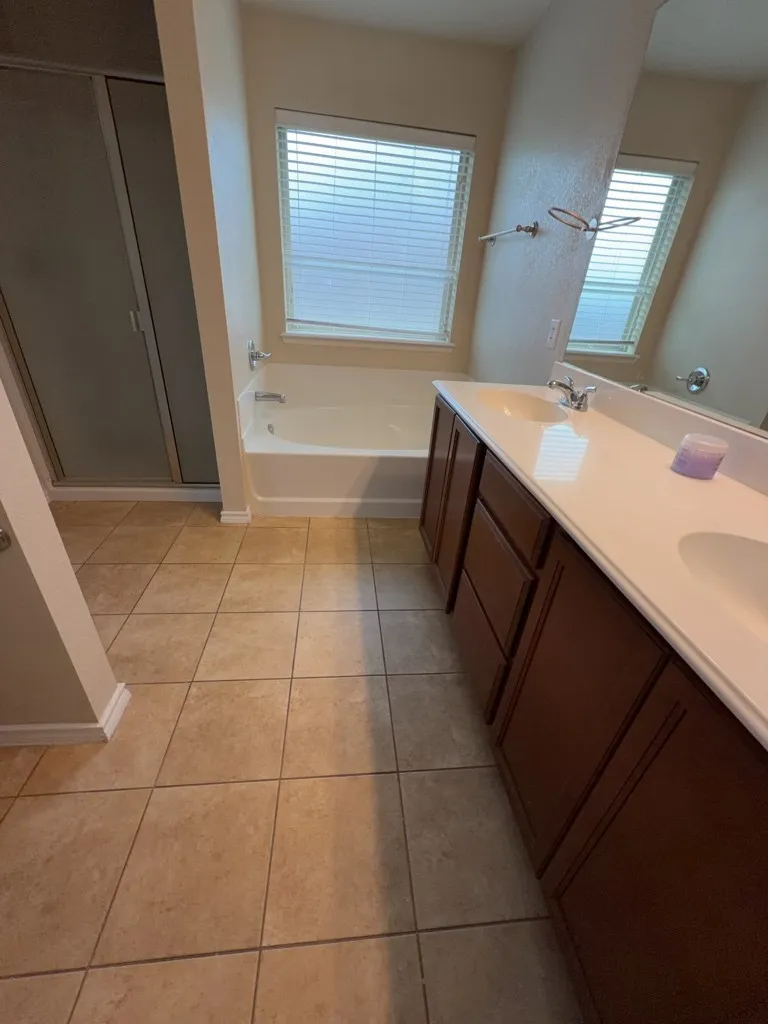 7306 Mistletoe Trail Granbury, TX 76048