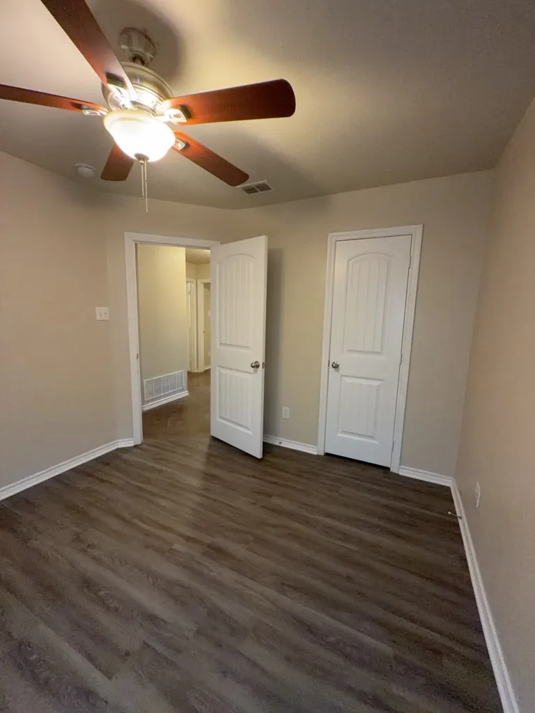 7306 Mistletoe Trail Granbury, TX 76048