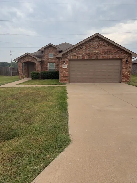 7306 Mistletoe Trail