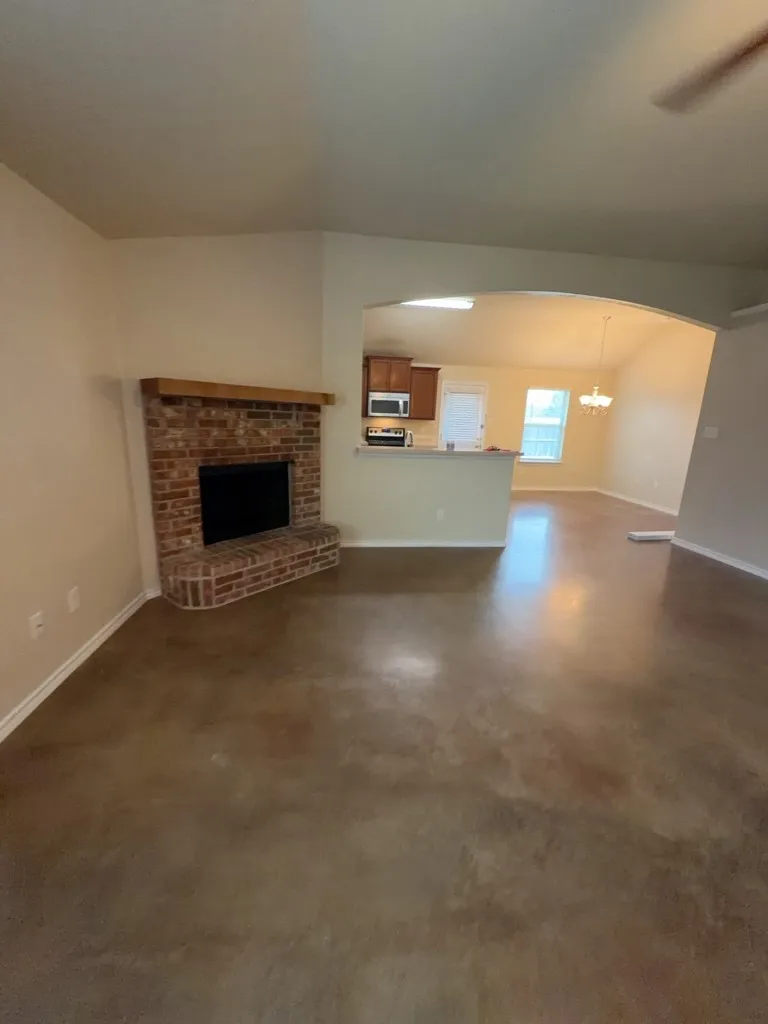 7306 Mistletoe Trail Granbury, TX 76048