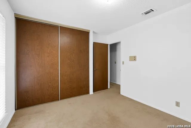 8254 ZODIAC DR Universal City, TX 78148