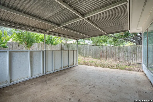 8254 ZODIAC DR Universal City, TX 78148