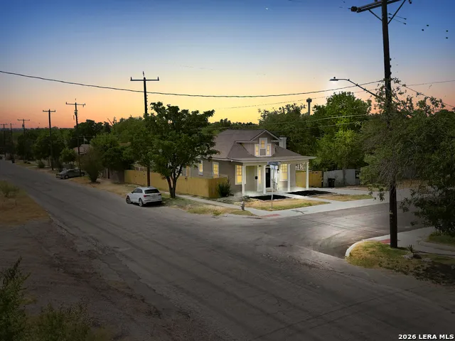 923 SAINT ANTHONY AVE San Antonio, TX 78210