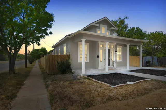 923 SAINT ANTHONY AVE San Antonio, TX 78210