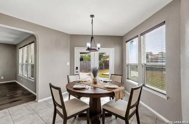 1311 Plaza Lake Dr San Antonio, TX 78245