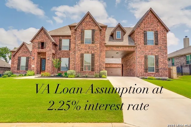 531 LILLY BLF Castroville, TX 78009