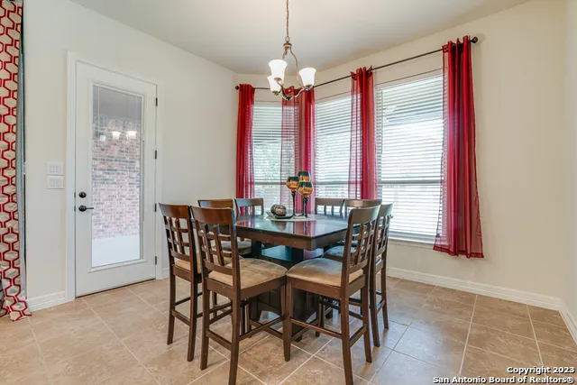 531 LILLY BLF Castroville, TX 78009