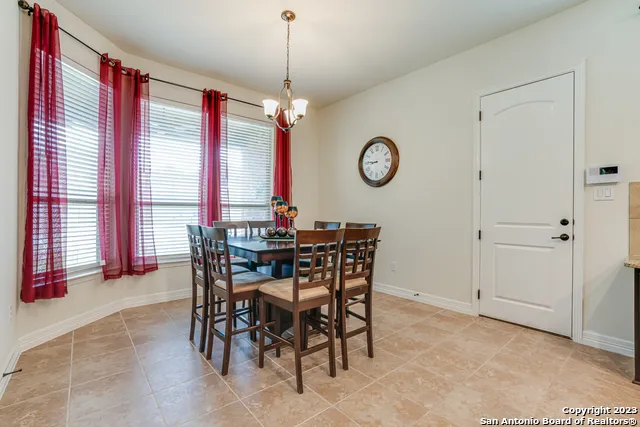 531 LILLY BLF Castroville, TX 78009